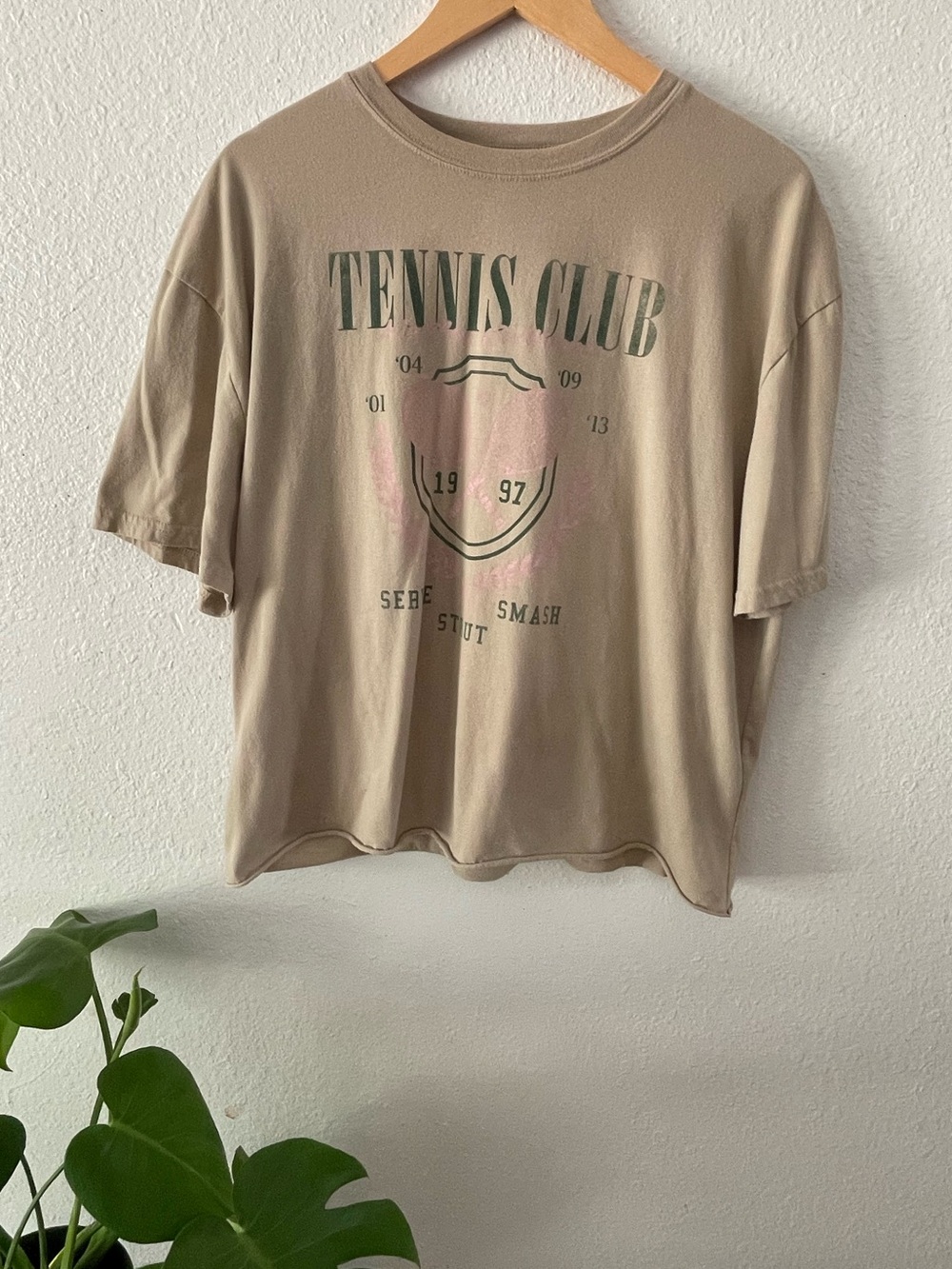 Tennis Club Graphic Tee - Beige